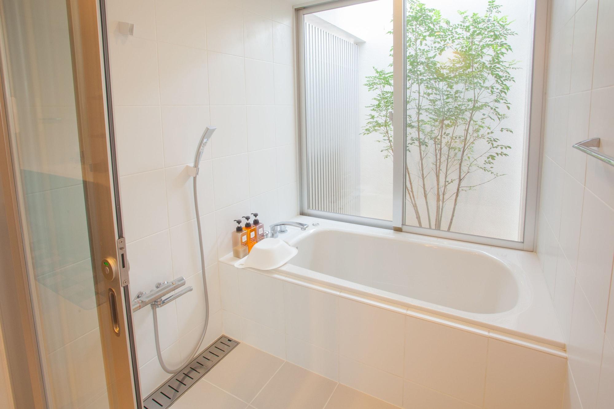 Kariyushi Condominium Resort Onna Maeda Base Экстерьер фото