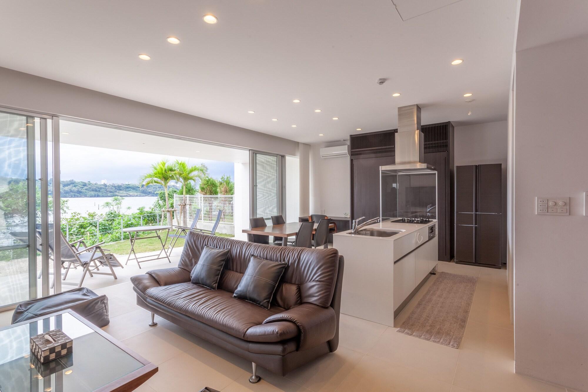 Kariyushi Condominium Resort Onna Maeda Base Экстерьер фото